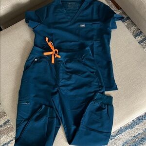 Figs Women’s Teal Blue Scrub Set with Bright Orange Accent drawstring
